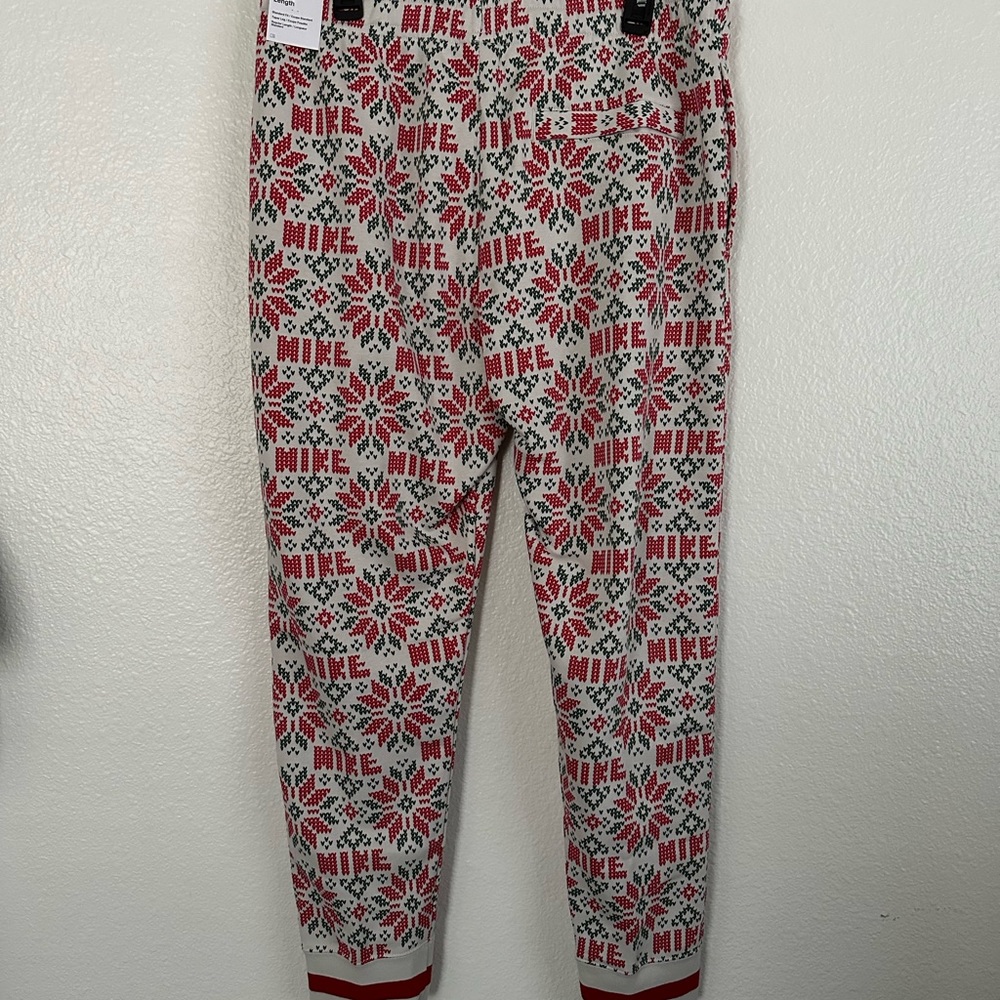 Nike Sportswear Club Fleece Jogger Pants Beige Red - Picture 3 of 7
